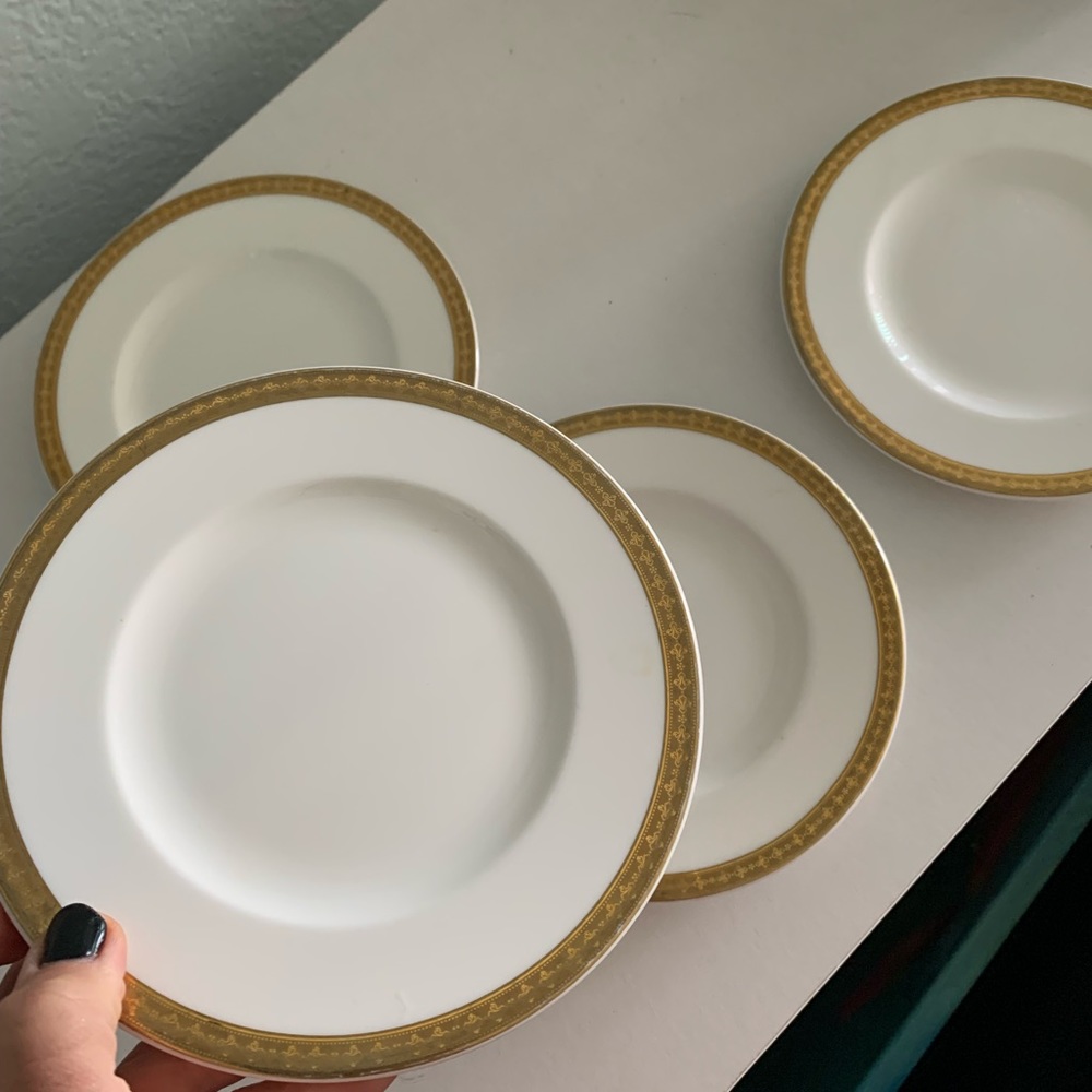 4 New porcelain VILLEROY & BOCH small plates